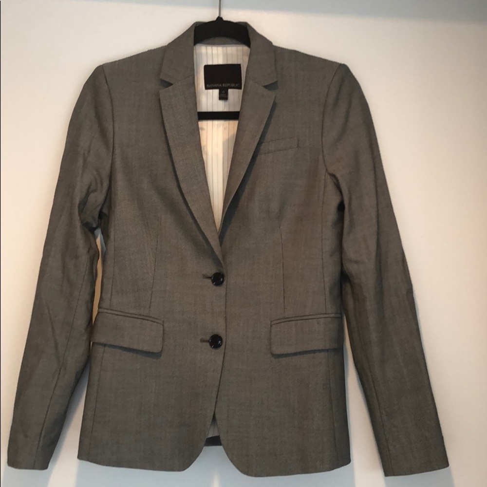 Banana Republic grey blazer